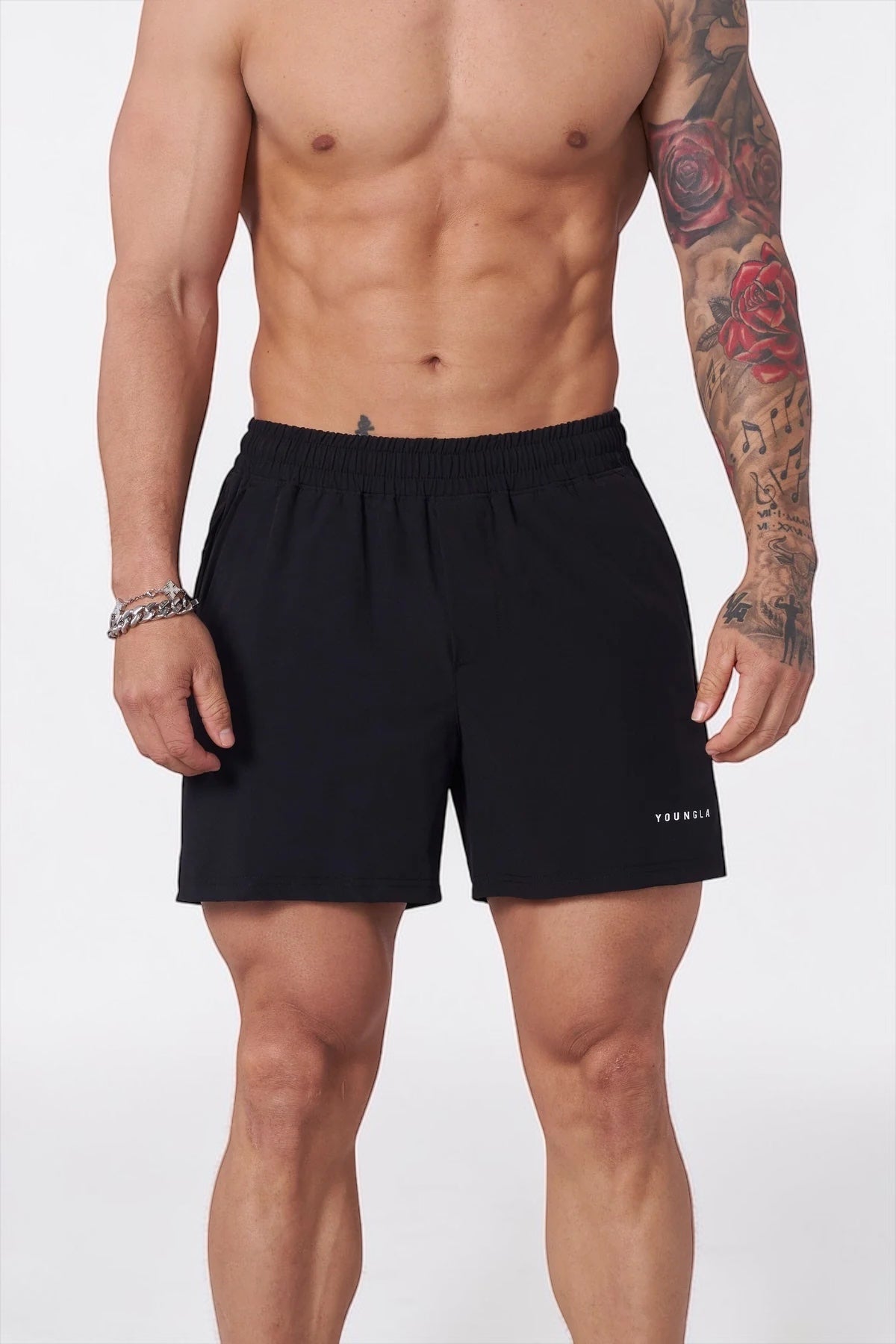 1022 - STAPLE SHORTS 4.5"